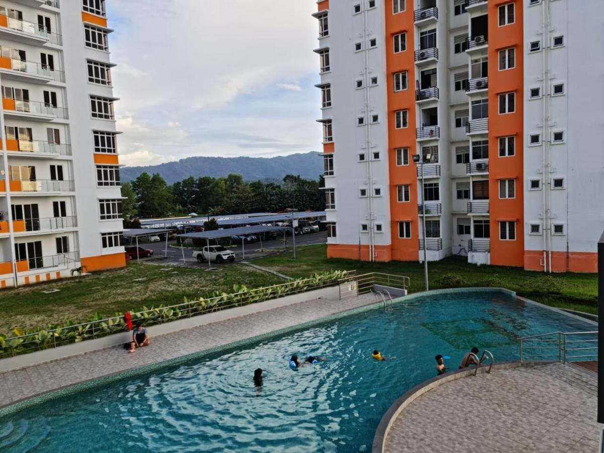 Rhr Deluxe Guesthouse Kinarut Papar Sabah - Pool View Zewnętrze zdjęcie