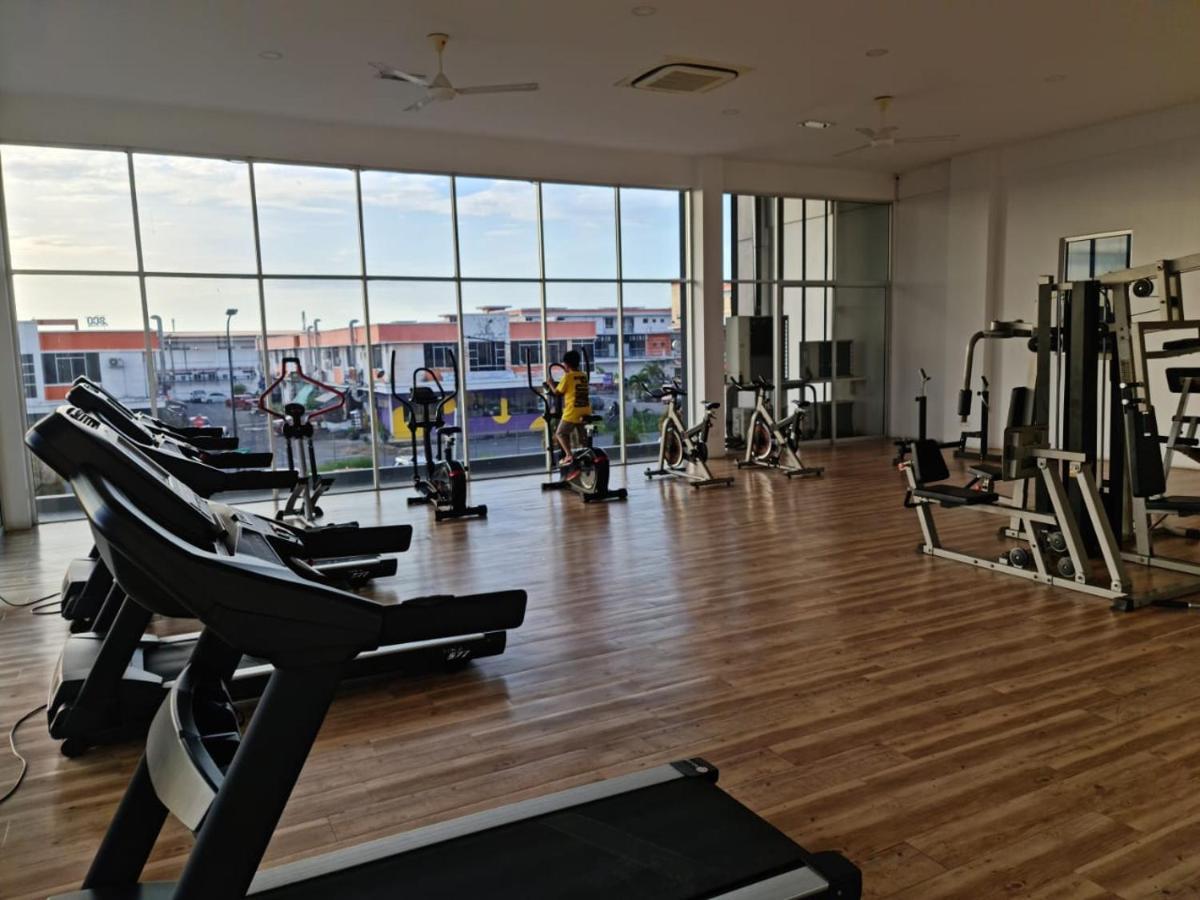 Rhr Deluxe Guesthouse Kinarut Papar Sabah - Pool View Zewnętrze zdjęcie